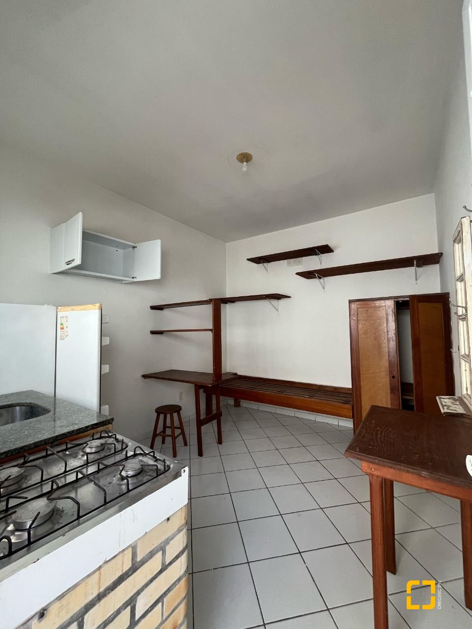 Casa com 168m², 30 quartos, 2 garagens, no bairro Carvoeira em Florianópolis