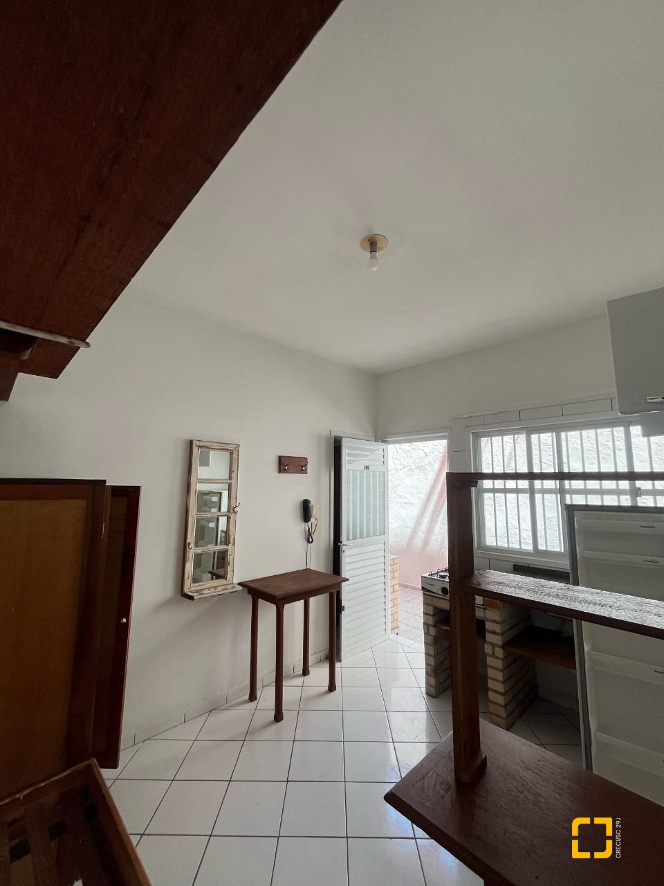 Casa com 168m², 30 quartos, 2 garagens, no bairro Carvoeira em Florianópolis