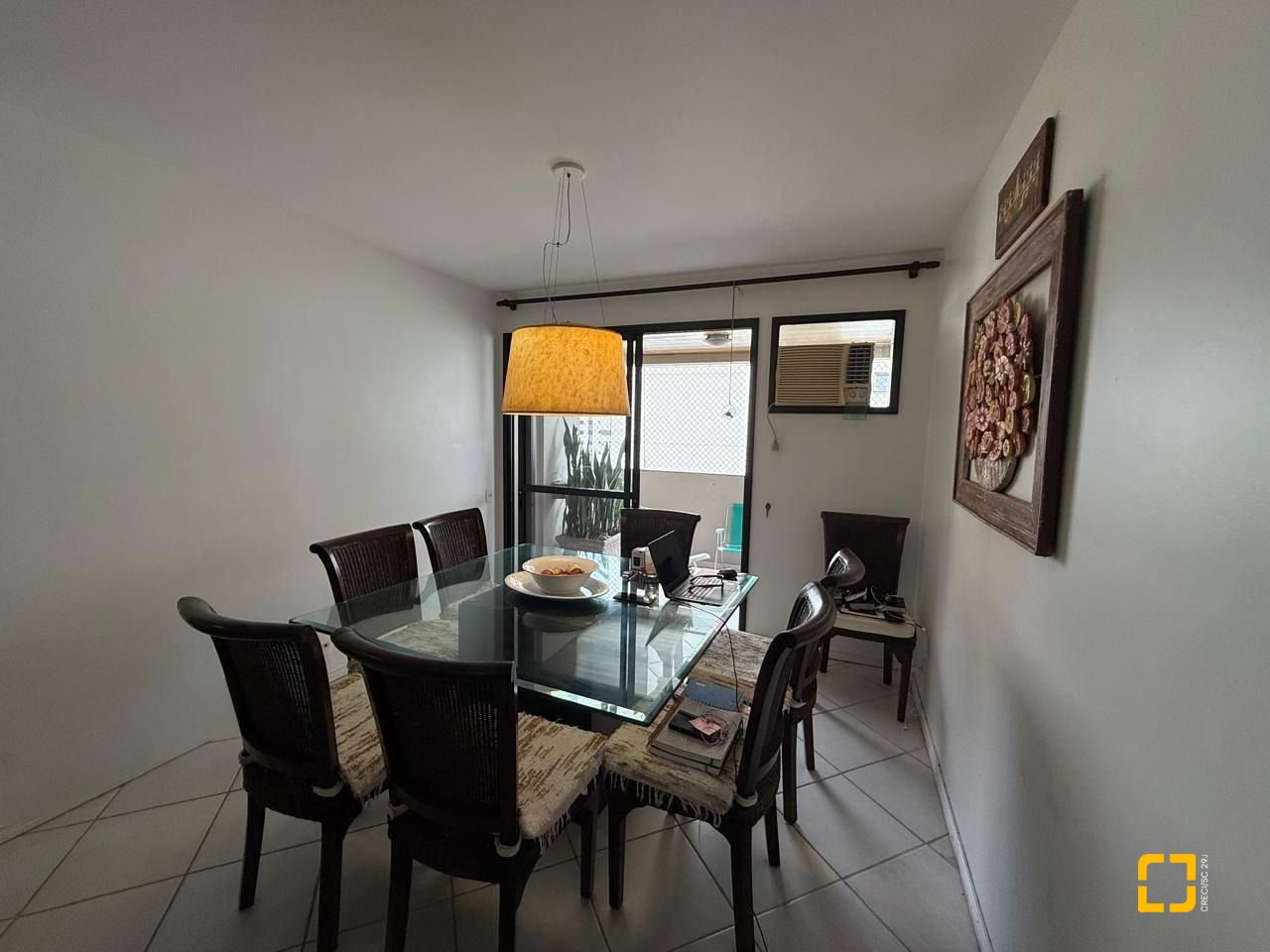 Apartamento com 123m², 4 quartos (sendo 1 suíte), 1 garagem, no bairro Centro em Florianópolis
