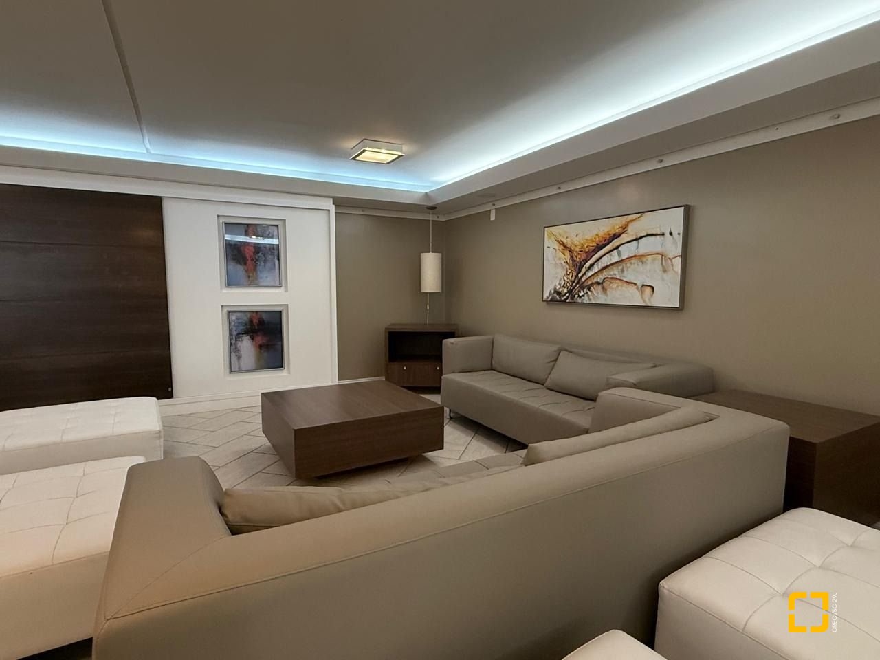 Apartamento com 123m², 4 quartos (sendo 1 suíte), 1 garagem, no bairro Centro em Florianópolis