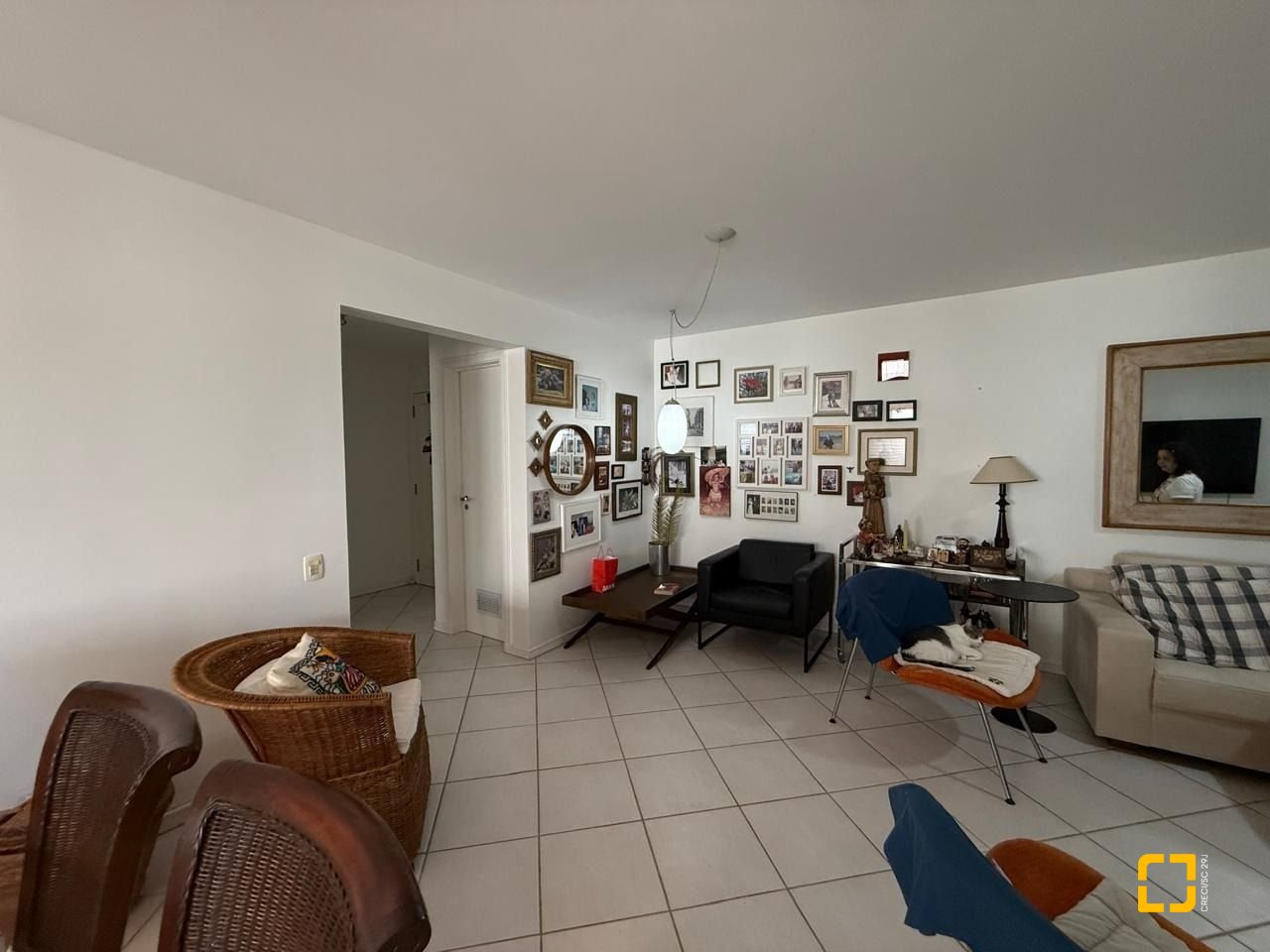 Apartamento com 123m², 4 quartos (sendo 1 suíte), 1 garagem, no bairro Centro em Florianópolis