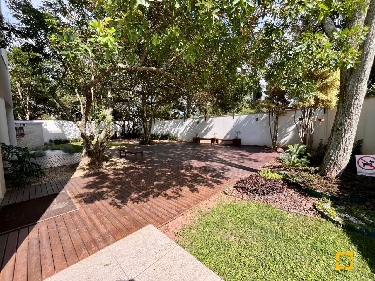 Cobertura com 80m², 1 quarto, 1 garagem, no bairro Campeche em Florianópolis