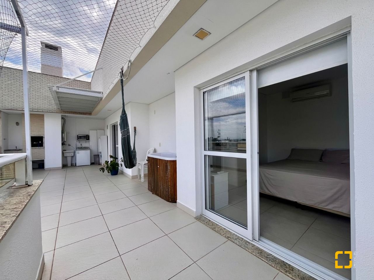 Cobertura com 80m², 1 quarto, 1 garagem, no bairro Campeche em Florianópolis