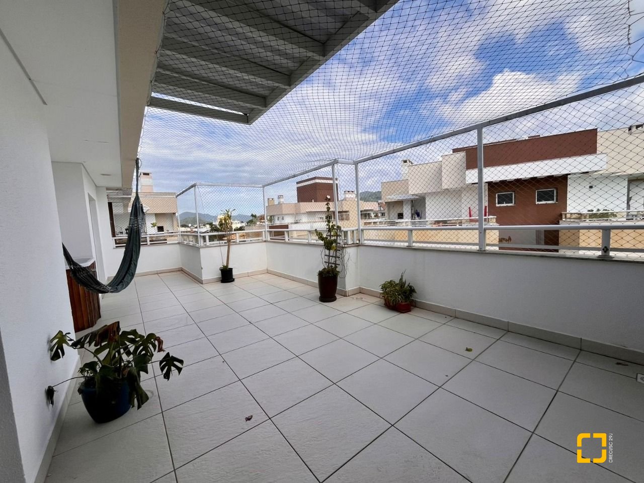 Cobertura com 80m², 1 quarto, 1 garagem, no bairro Campeche em Florianópolis