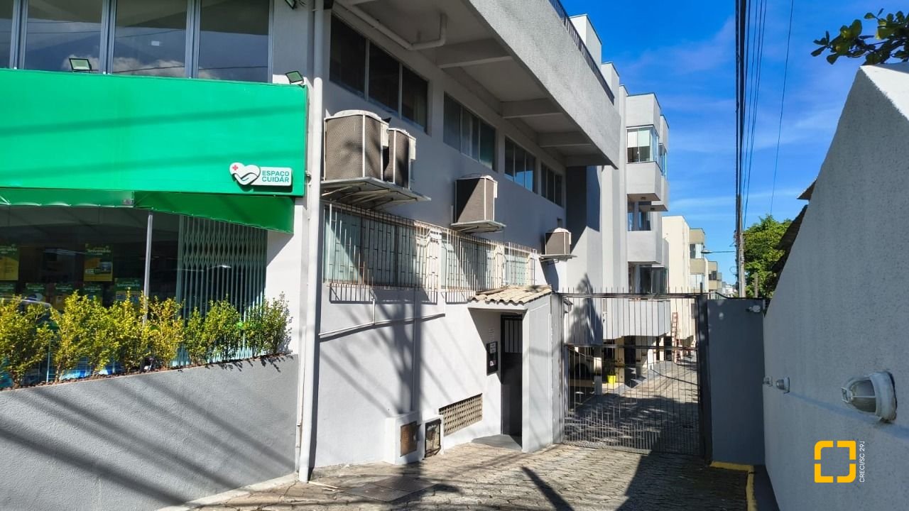 Apartamento com 74m², 3 quartos, 1 garagem, no bairro Capoeiras em Florianópolis