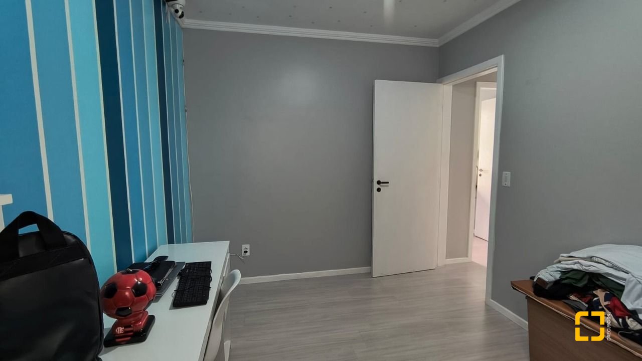 Apartamento com 74m², 3 quartos, 1 garagem, no bairro Capoeiras em Florianópolis