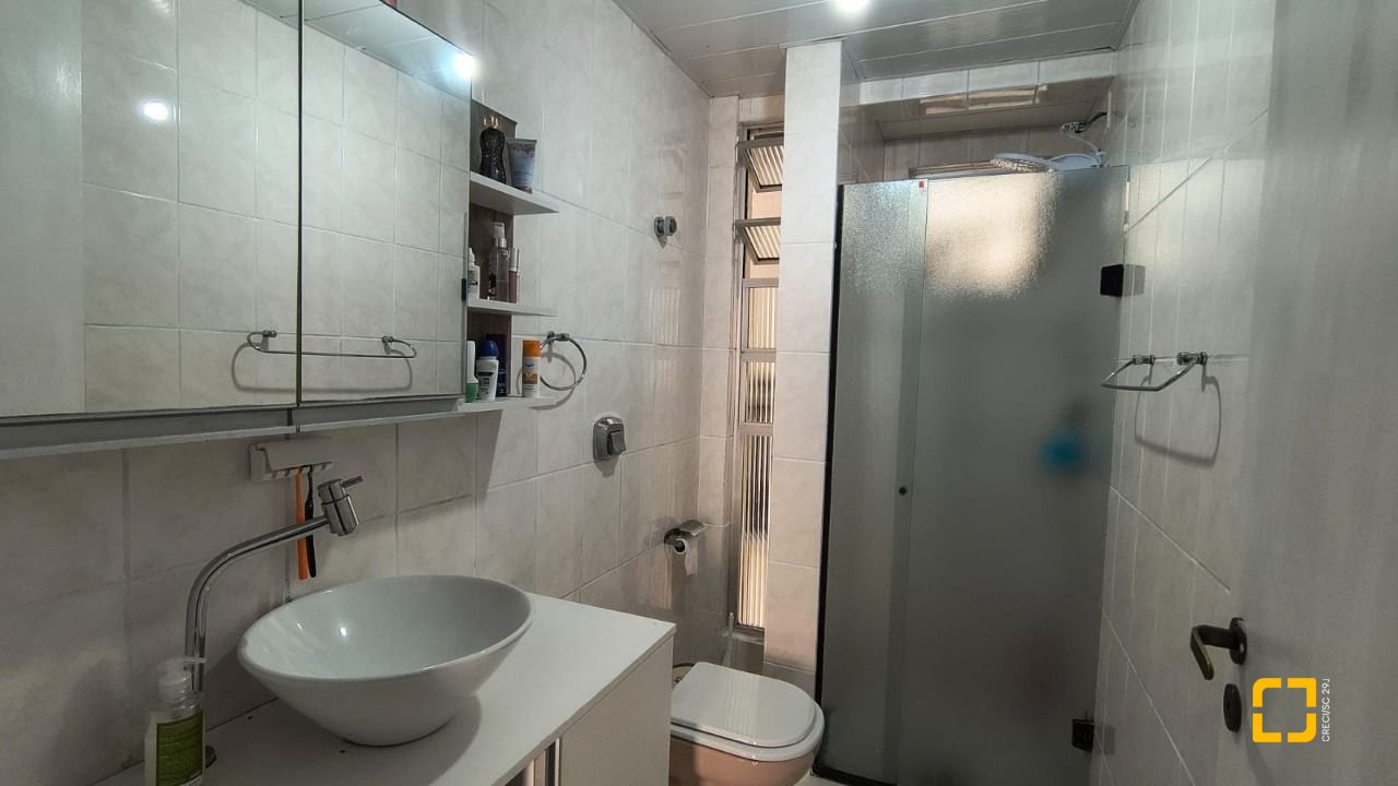 Apartamento com 74m², 3 quartos, 1 garagem, no bairro Capoeiras em Florianópolis