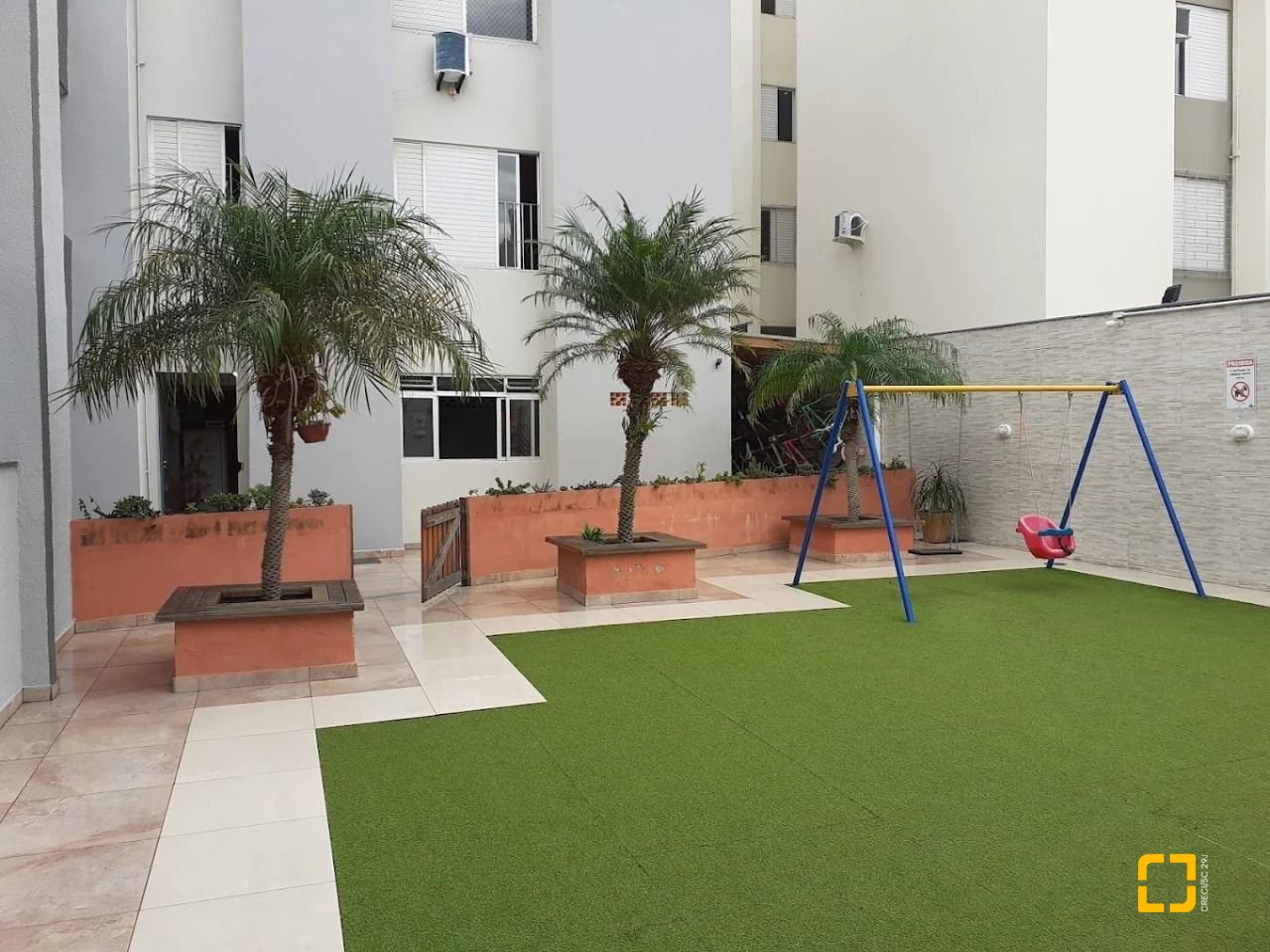 Apartamento com 74m², 3 quartos, 1 garagem, no bairro Capoeiras em Florianópolis