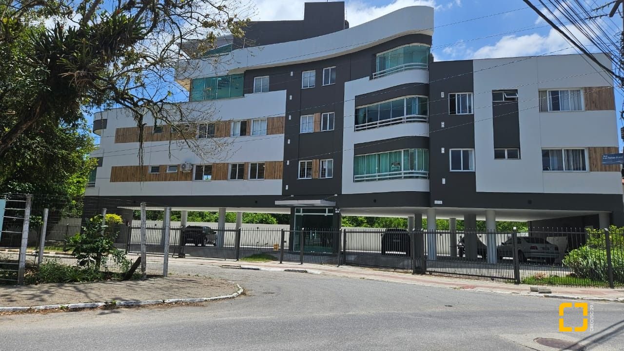 Apartamento com 84m², 3 quartos (sendo 1 suíte), 1 garagem, no bairro Jurerê em Florianópolis