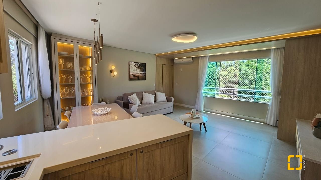 Apartamento com 84m², 3 quartos (sendo 1 suíte), 1 garagem, no bairro Jurerê em Florianópolis