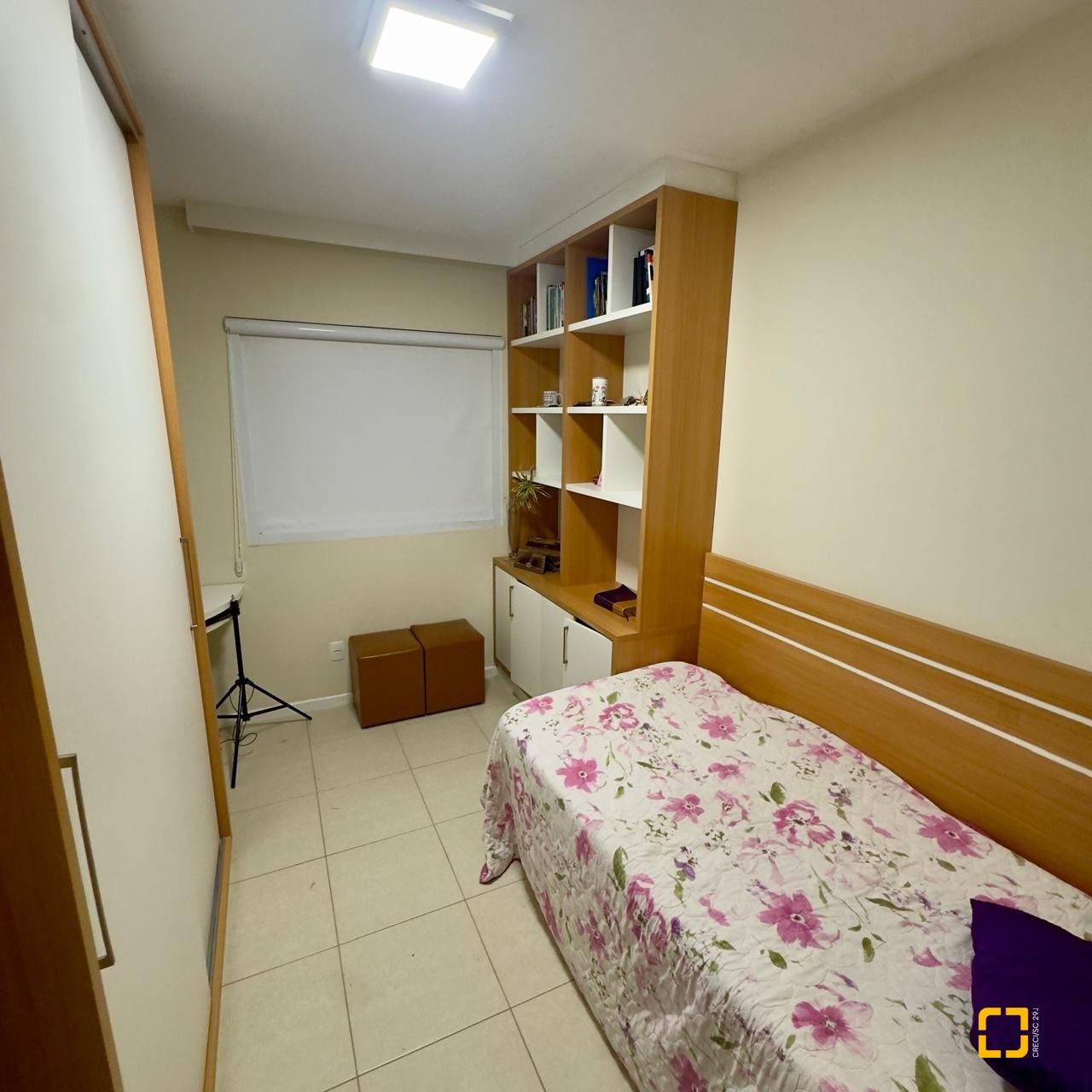 Casa com 169m², 6 quartos (sendo 1 suíte), 1 garagem, no bairro Campeche em Florianópolis
