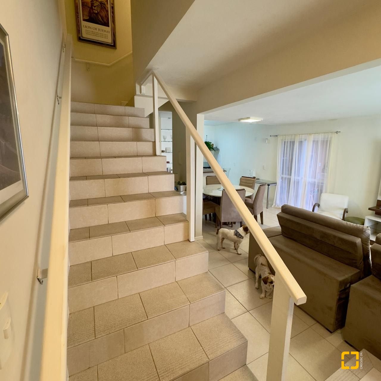 Casa com 169m², 6 quartos (sendo 1 suíte), 1 garagem, no bairro Campeche em Florianópolis