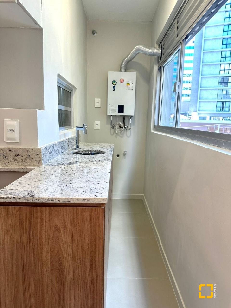 Apartamento com 43m², 1 quarto, no bairro Centro em Florianópolis