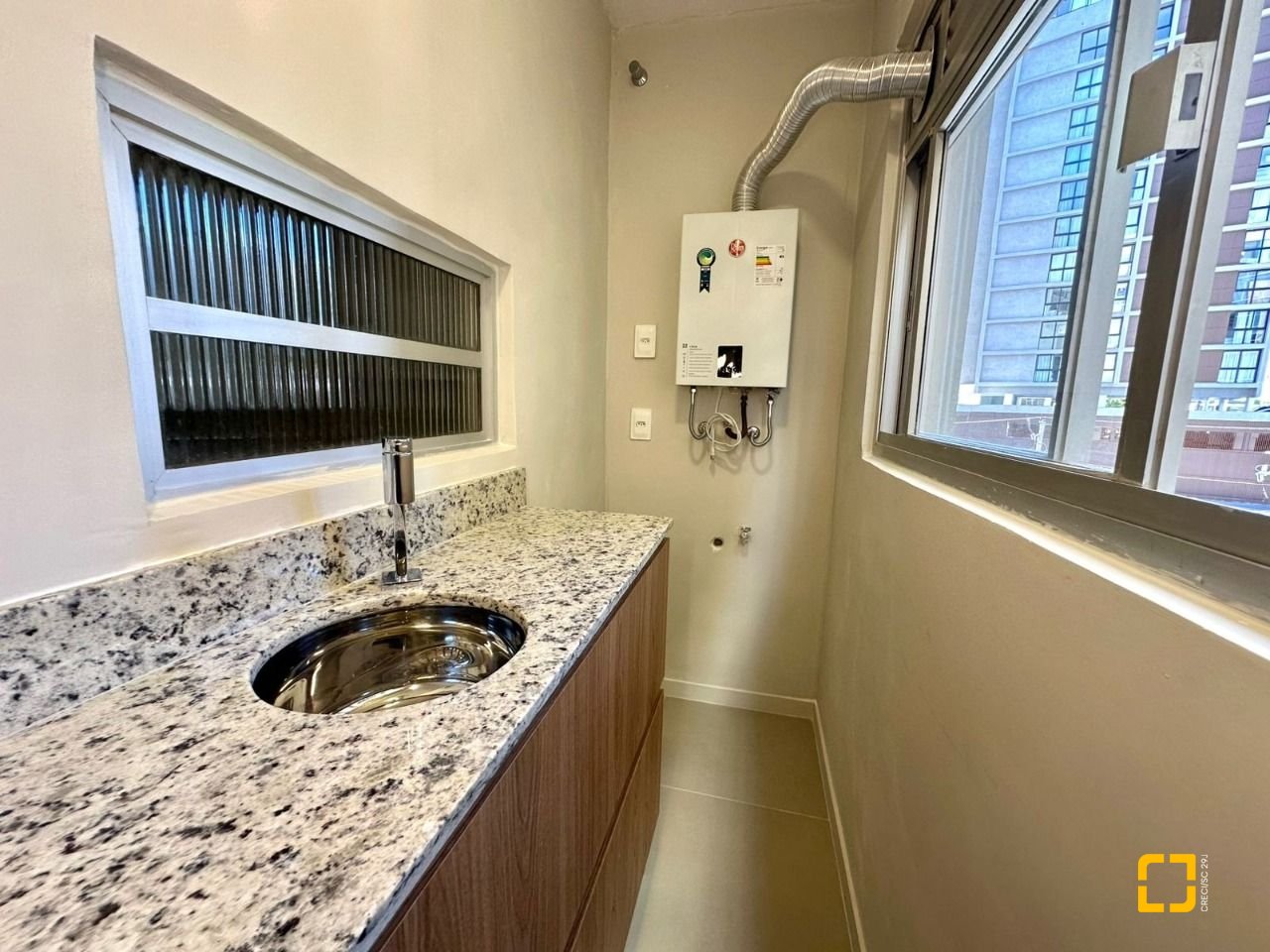 Apartamento com 43m², 1 quarto, no bairro Centro em Florianópolis