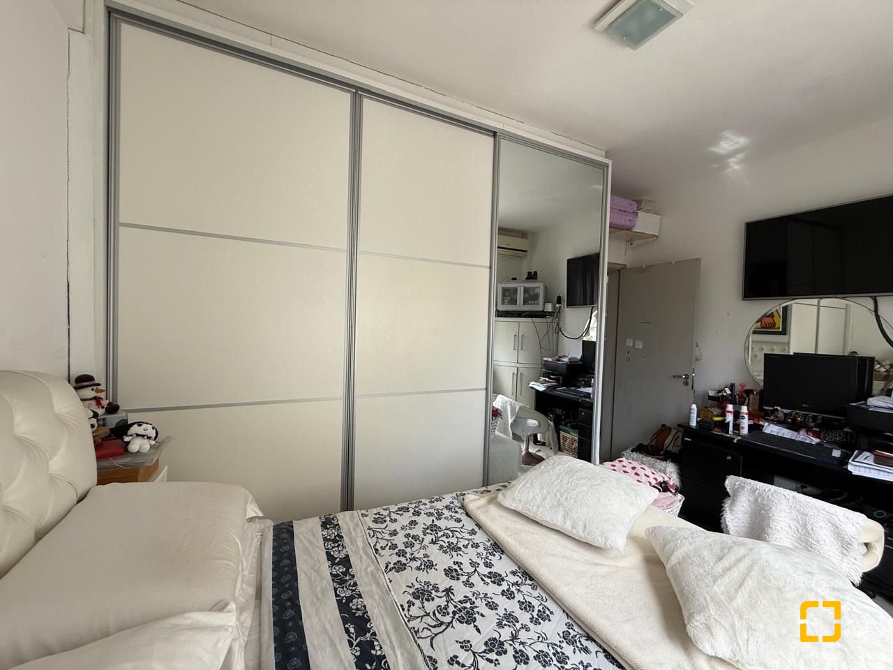 Apartamento com 104m², 3 quartos, 1 garagem, no bairro Centro em Florianópolis