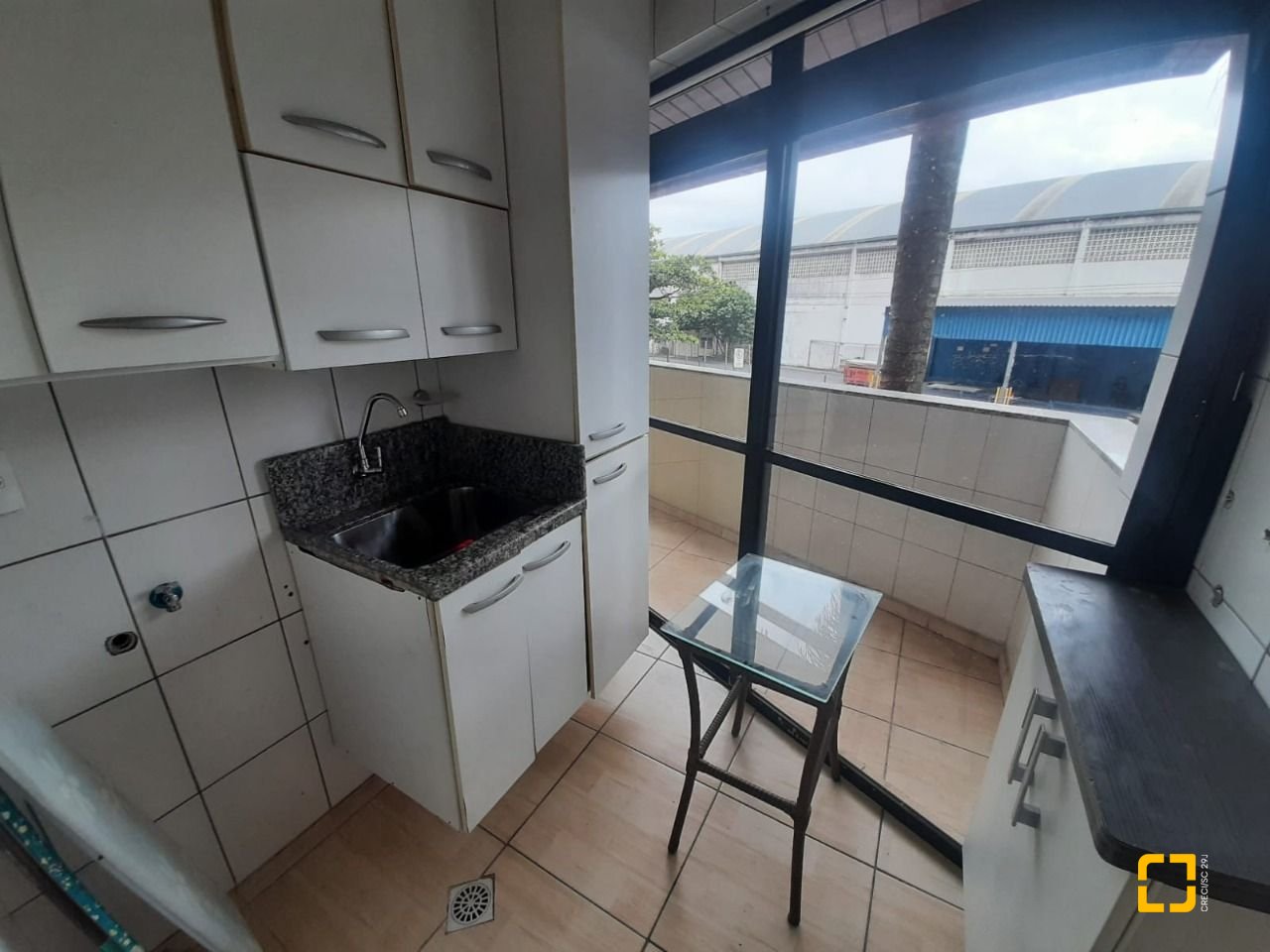 Apartamento com 89m², 3 quartos (sendo 1 suíte), 1 garagem, no bairro Kobrasol em São José