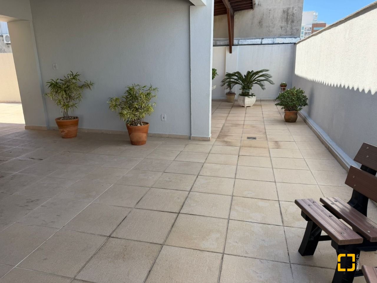 Apartamento com 78m², 2 quartos, 1 garagem, no bairro Centro em Florianópolis