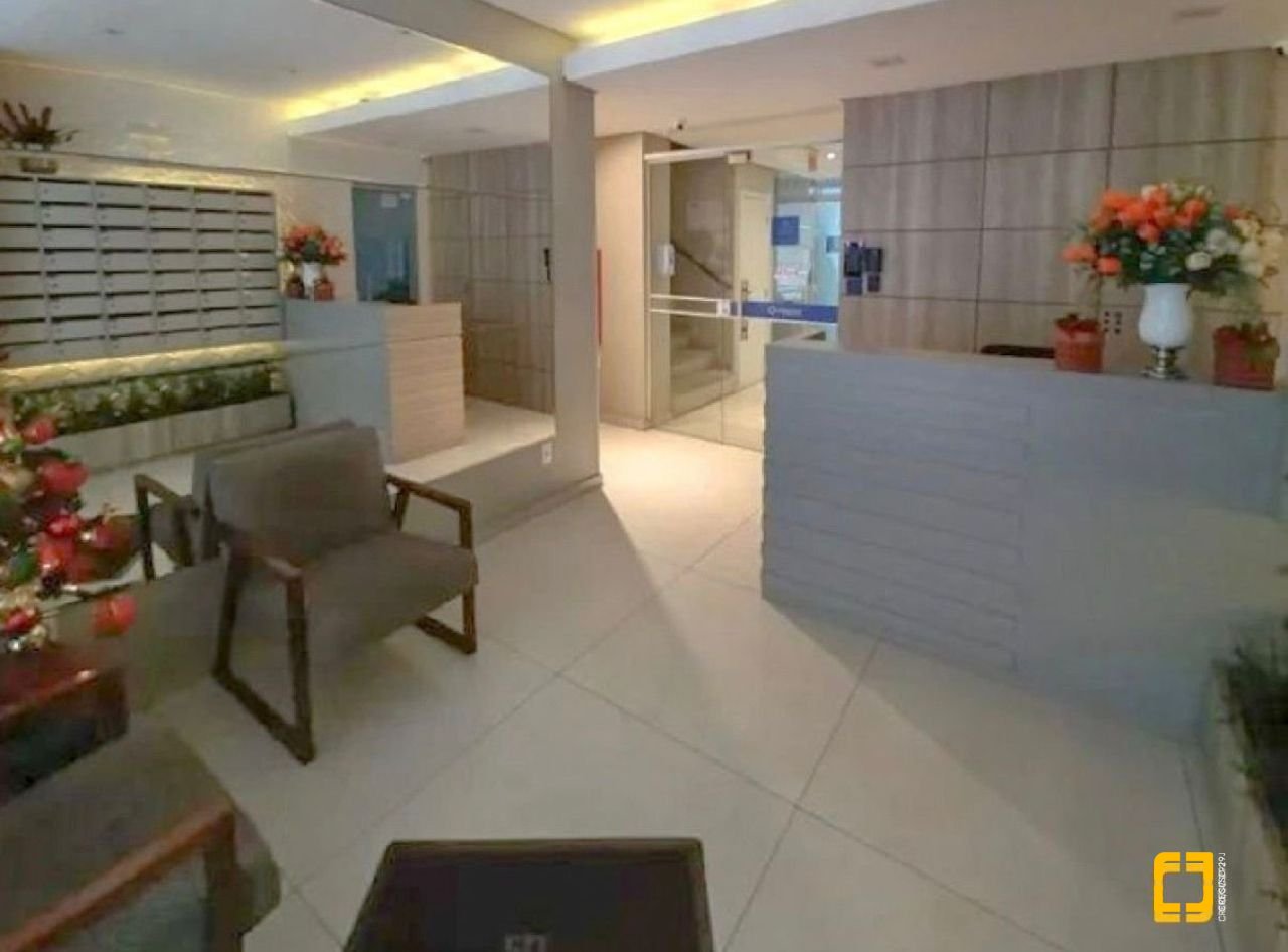 Apartamento com 78m², 2 quartos, 1 garagem, no bairro Centro em Florianópolis