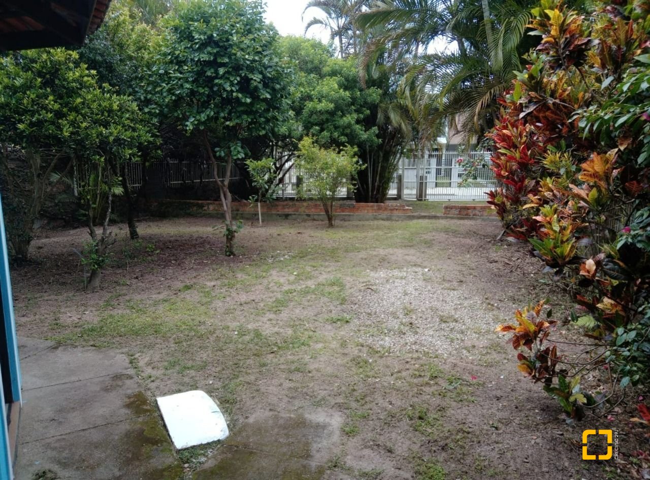 Casa com 68m², 2 quartos, 1 garagem, no bairro Ingleses em Florianópolis