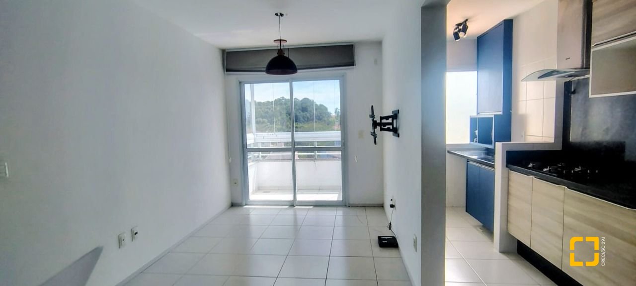 Apartamento com 68m², 3 quartos (sendo 1 suíte), 1 garagem, no bairro Canasvieiras em Florianópolis