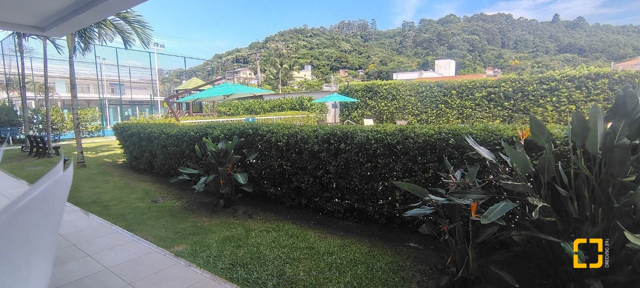 Apartamento com 68m², 3 quartos (sendo 1 suíte), 1 garagem, no bairro Canasvieiras em Florianópolis