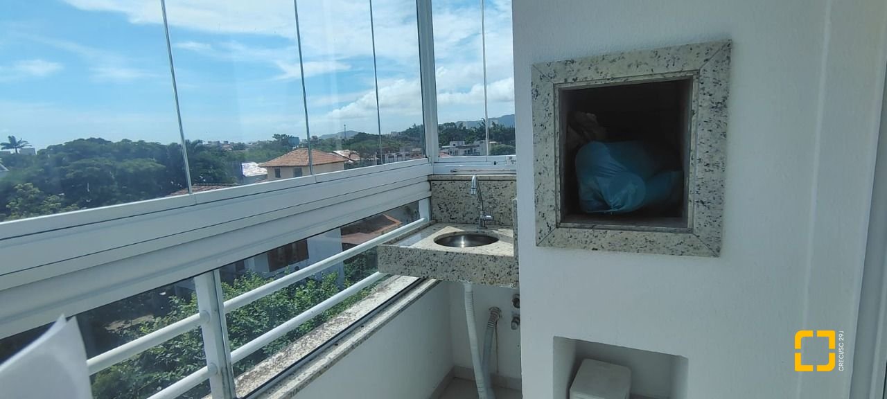 Apartamento com 68m², 3 quartos (sendo 1 suíte), 1 garagem, no bairro Canasvieiras em Florianópolis