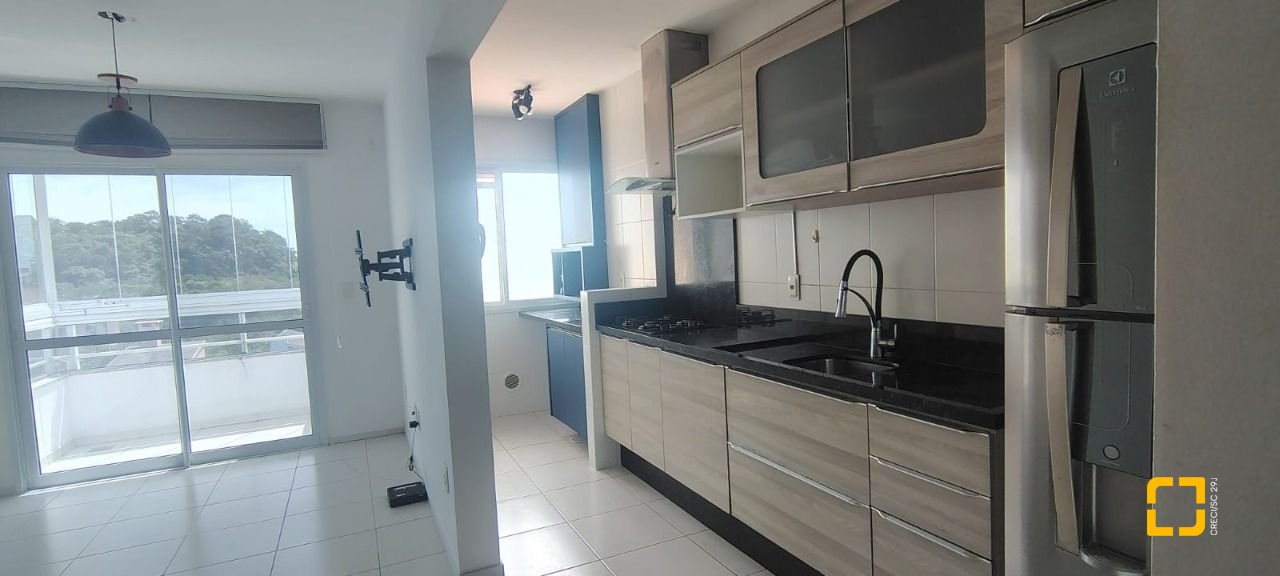 Apartamento com 68m², 3 quartos (sendo 1 suíte), 1 garagem, no bairro Canasvieiras em Florianópolis
