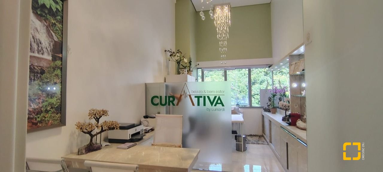 Sala com 26m², 1 garagem, no bairro Saco Grande em Florianópolis