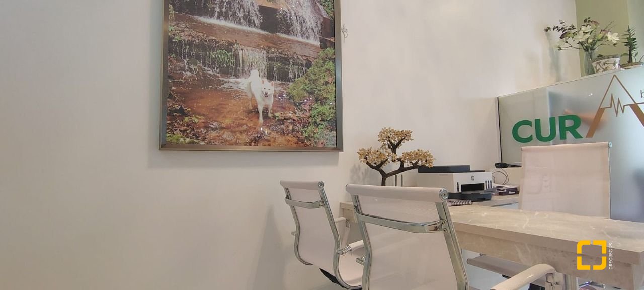 Sala com 26m², 1 garagem, no bairro Saco Grande em Florianópolis