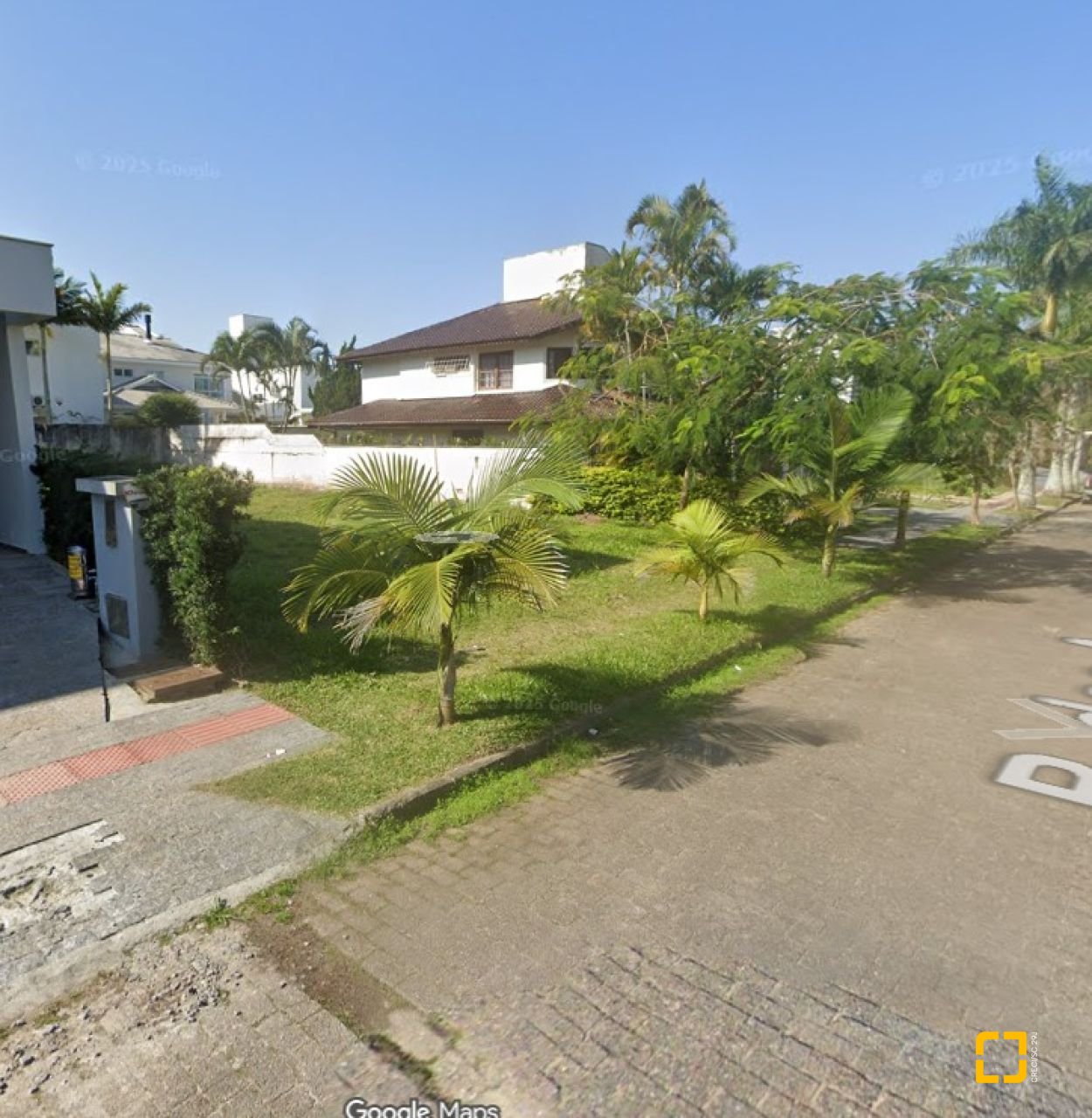 Terreno com 450m², no bairro Jurerê Internacional em Florianópolis