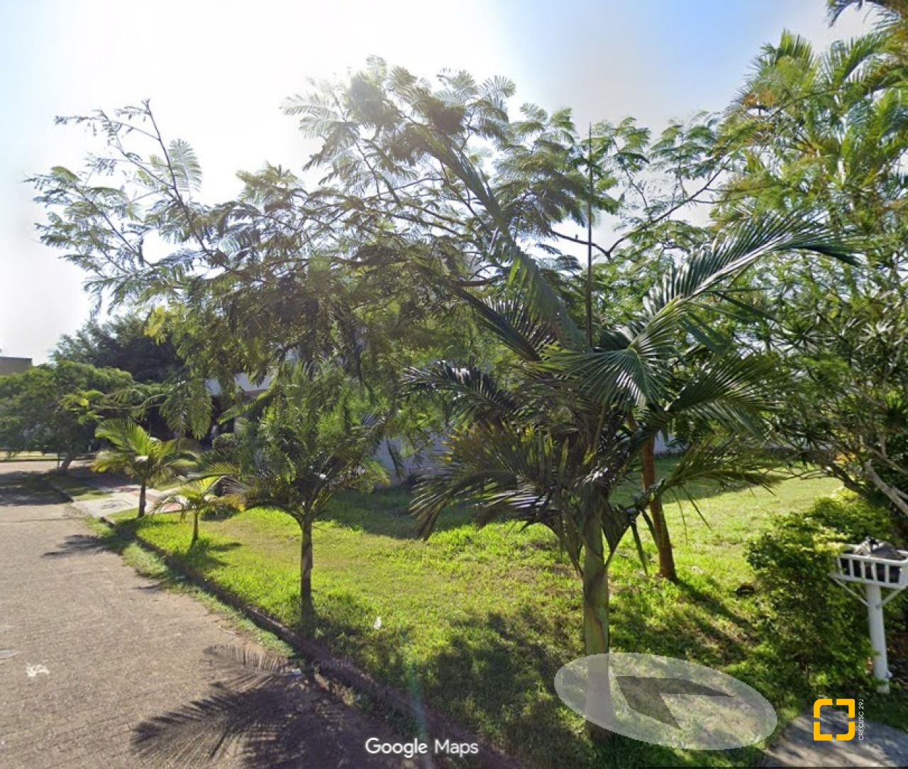 Terreno com 450m², no bairro Jurerê Internacional em Florianópolis