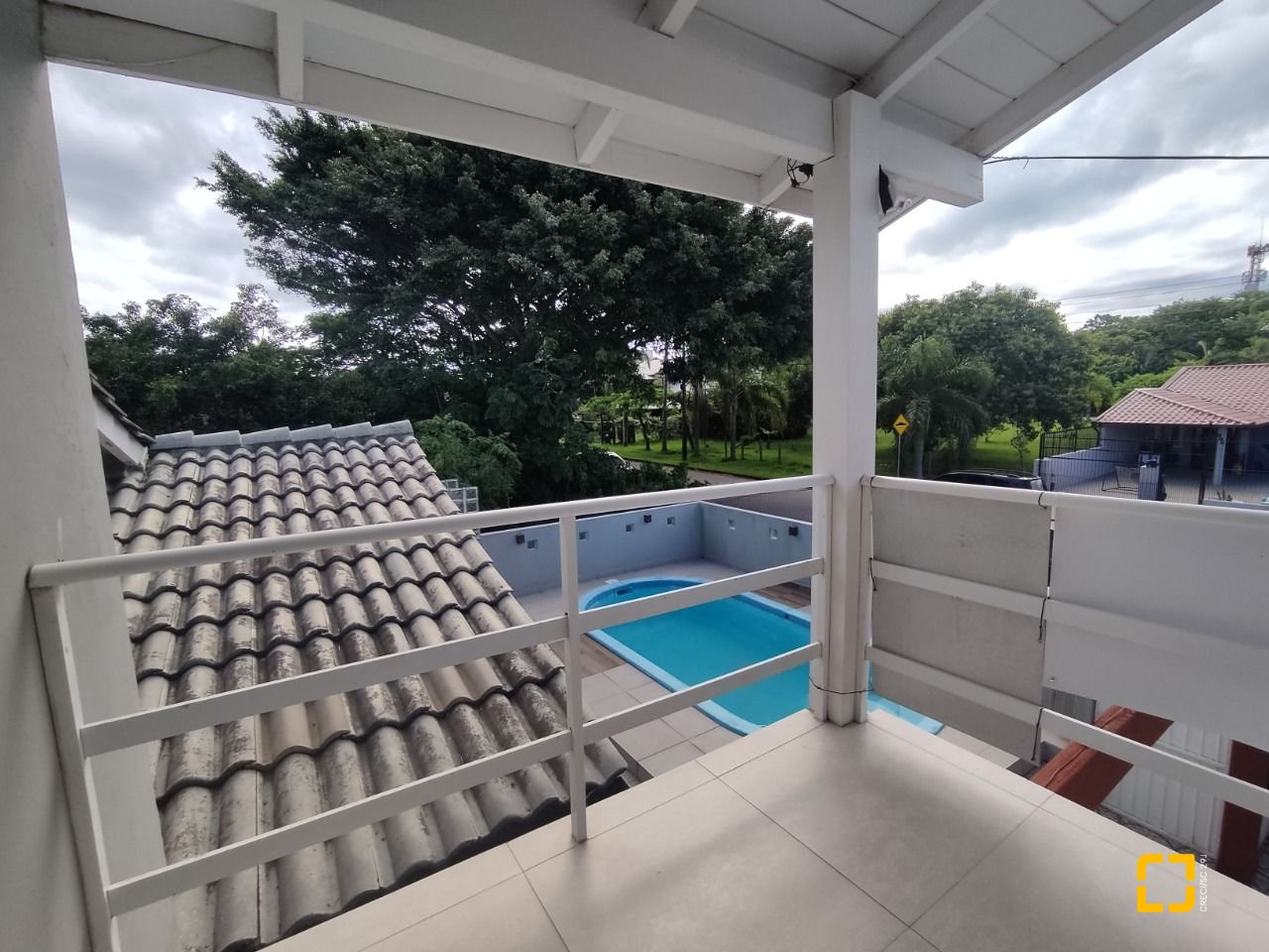 Casa com 119m², 3 quartos (sendo 1 suíte), 2 garagens, no bairro Daniela em Florianópolis