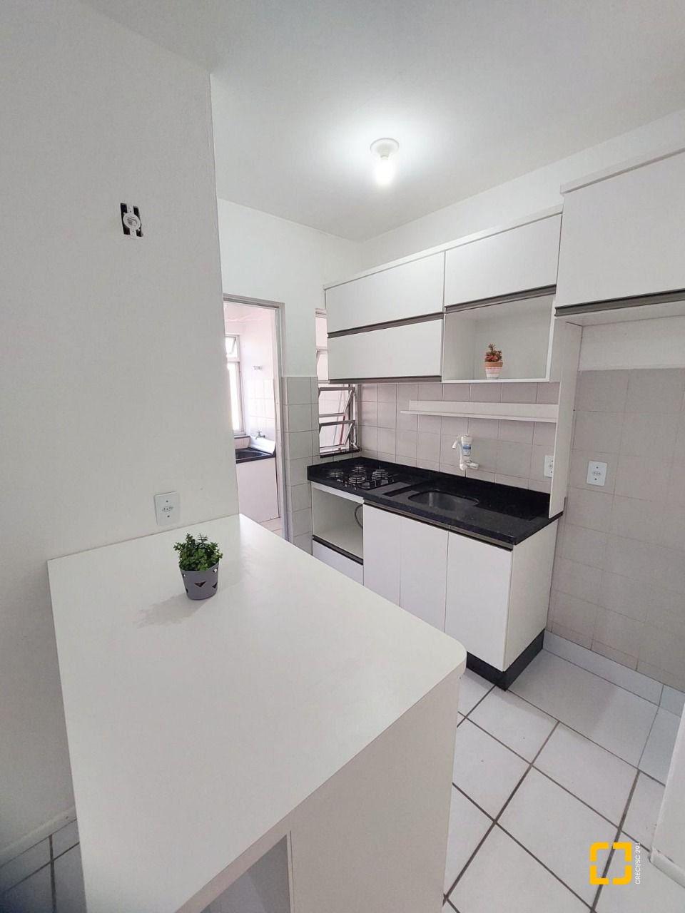 Apartamento com 52m², 2 quartos, 1 garagem, no bairro Araucária em São José