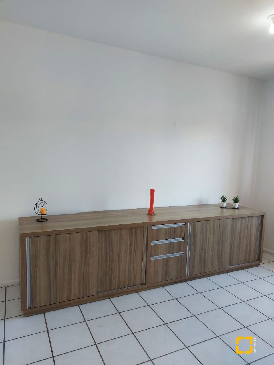Apartamento com 52m², 2 quartos, 1 garagem, no bairro Araucária em São José