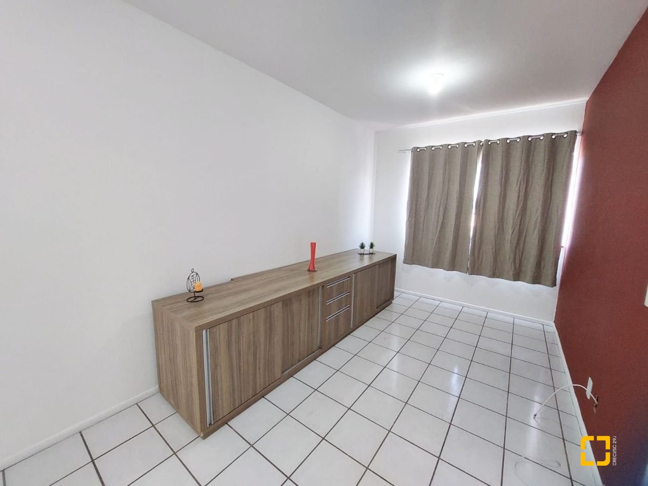 Apartamento com 52m², 2 quartos, 1 garagem, no bairro Araucária em São José