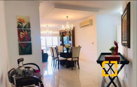 Apartamento com 144m², 6 quartos (sendo 2 suítes), 2 garagens, no bairro Jurerê Internacional em Florianópolis