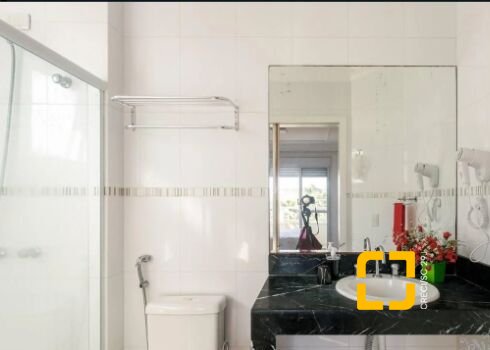 Apartamento com 144m², 6 quartos (sendo 2 suítes), 2 garagens, no bairro Jurerê Internacional em Florianópolis