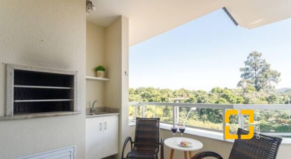 Apartamento com 144m², 6 quartos (sendo 2 suítes), 2 garagens, no bairro Jurerê Internacional em Florianópolis