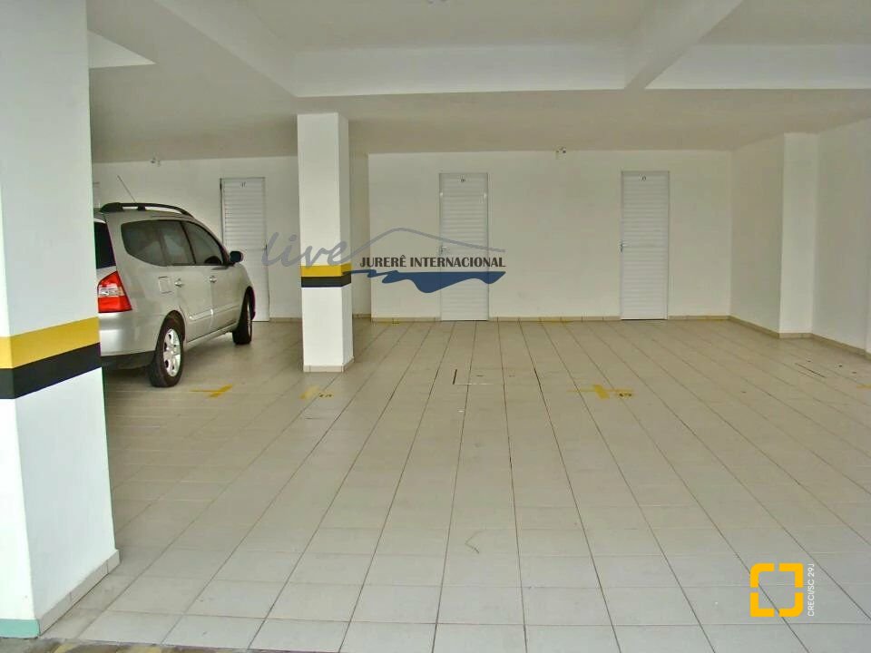 Cobertura com 220m², 3 quartos (sendo 2 suítes), 2 garagens, no bairro Jurerê Internacional em Florianópolis