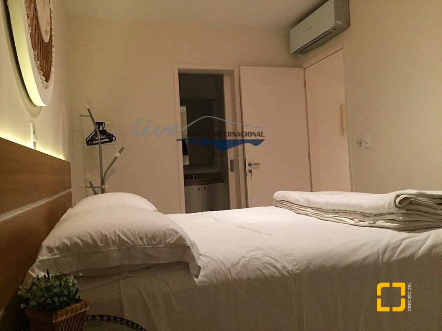 Cobertura com 220m², 3 quartos (sendo 2 suítes), 2 garagens, no bairro Jurerê Internacional em Florianópolis