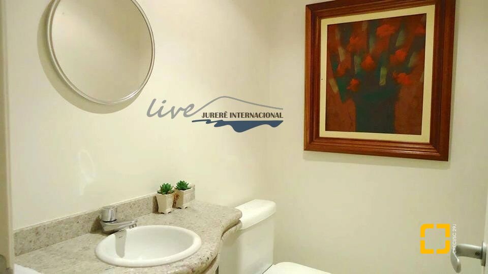 Cobertura com 220m², 3 quartos (sendo 2 suítes), 2 garagens, no bairro Jurerê Internacional em Florianópolis