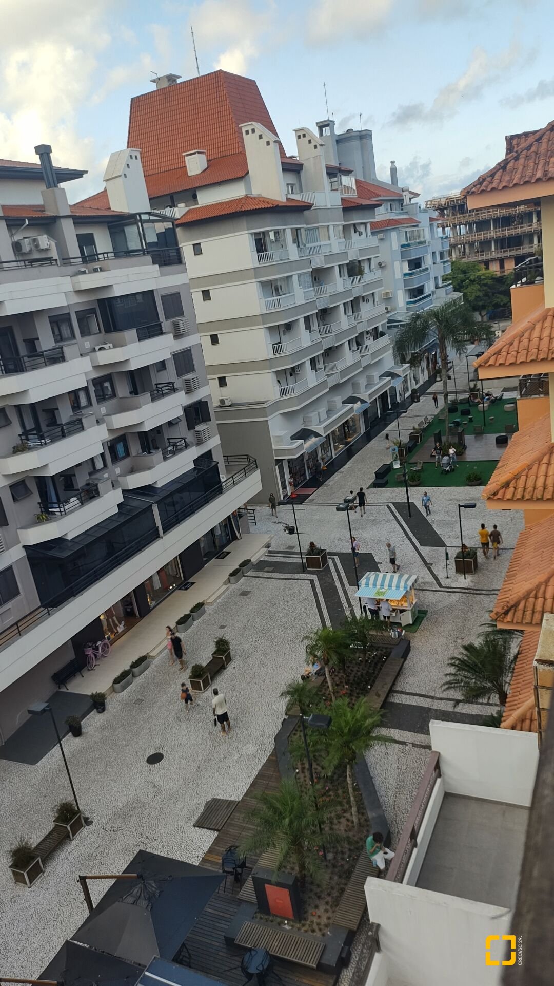 Cobertura com 108m², 3 quartos (sendo 1 suíte), 2 garagens, no bairro Jurerê Internacional em Florianópolis
