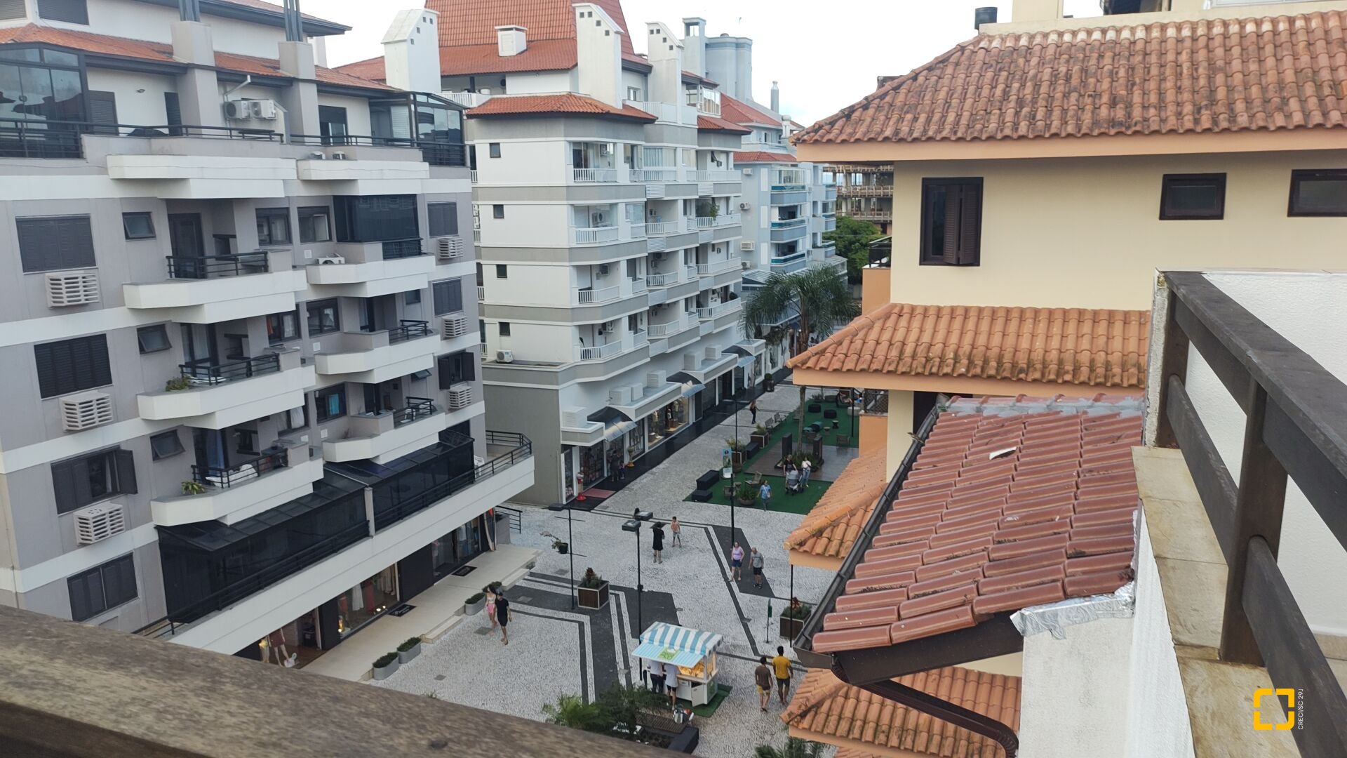Cobertura com 108m², 3 quartos (sendo 1 suíte), 2 garagens, no bairro Jurerê Internacional em Florianópolis