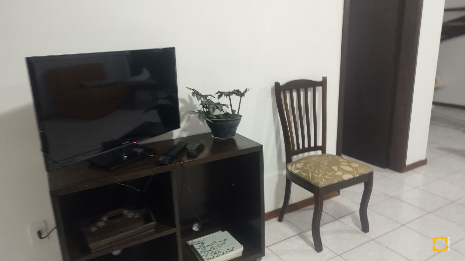 Cobertura com 108m², 3 quartos (sendo 1 suíte), 2 garagens, no bairro Jurerê Internacional em Florianópolis