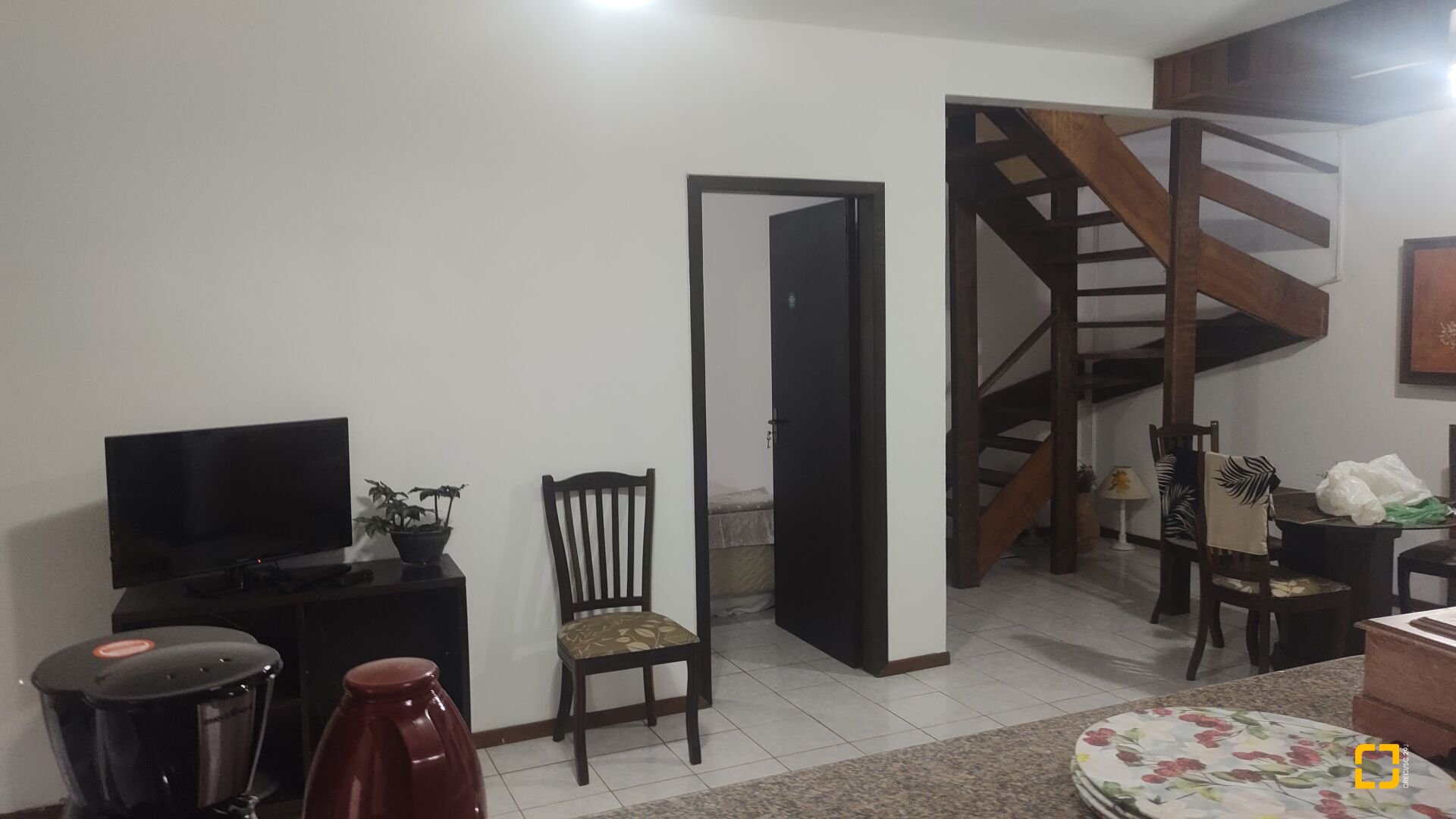 Cobertura com 108m², 3 quartos (sendo 1 suíte), 2 garagens, no bairro Jurerê Internacional em Florianópolis