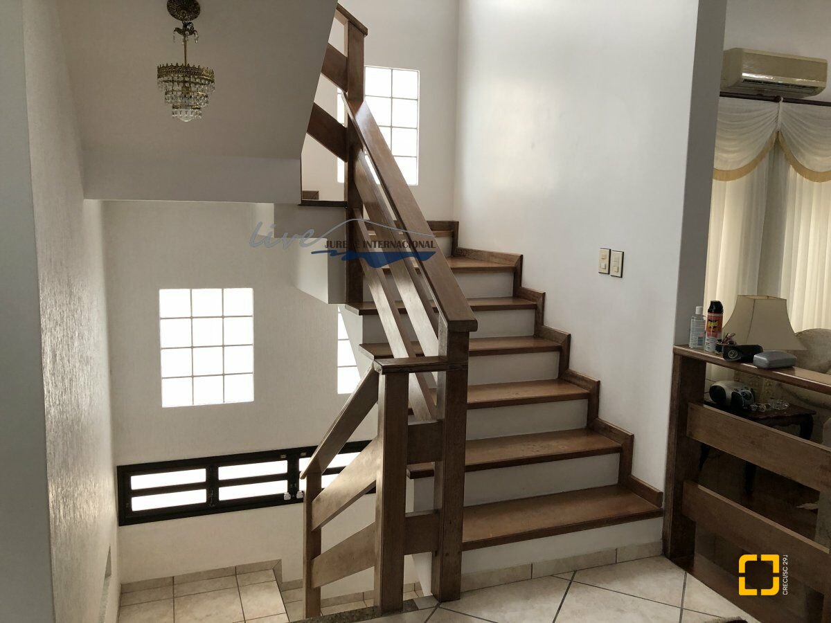 Casa com 481m², 10 quartos (sendo 5 suítes), 4 garagens, no bairro Jurerê Internacional em Florianópolis