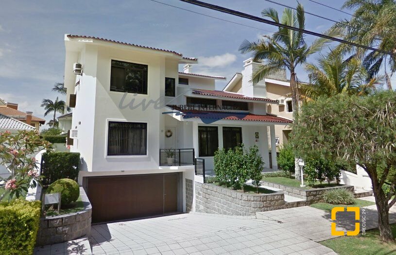 Casa com 481m², 10 quartos (sendo 5 suítes), 4 garagens, no bairro Jurerê Internacional em Florianópolis
