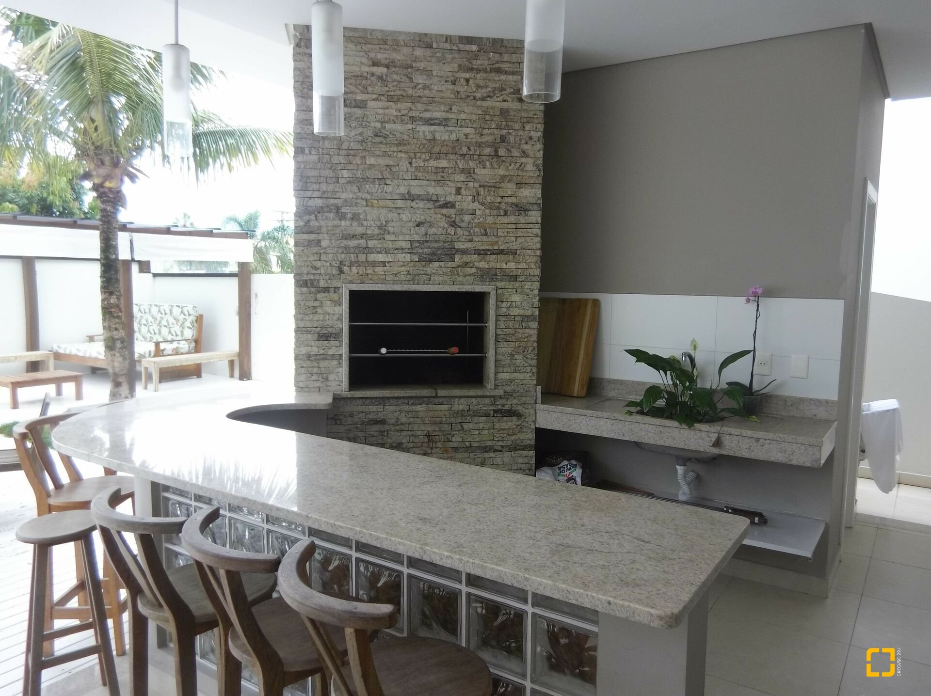 Casa com 551m², 10 quartos (sendo 5 suítes), 4 garagens, no bairro Jurerê Internacional em Florianópolis