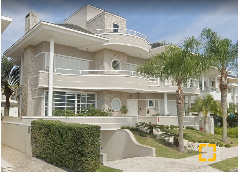 Casa com 551m², 10 quartos (sendo 5 suítes), 4 garagens, no bairro Jurerê Internacional em Florianópolis