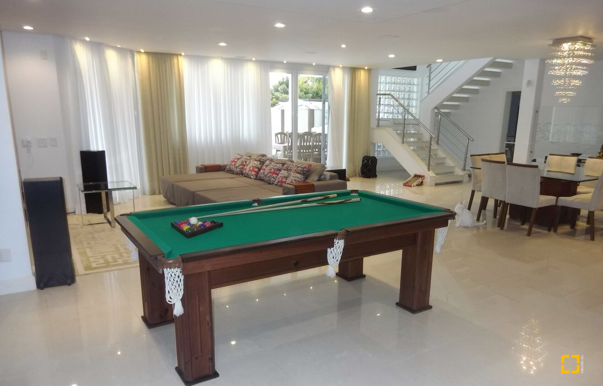 Casa com 551m², 10 quartos (sendo 5 suítes), 4 garagens, no bairro Jurerê Internacional em Florianópolis